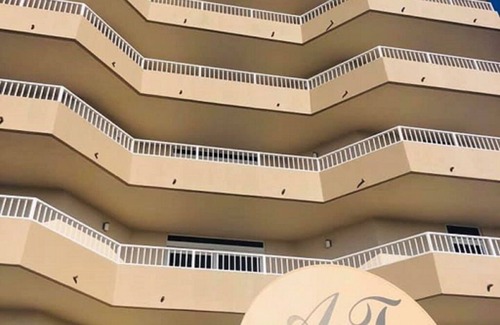 Halifax Estates Condo | OCEANFRONT DAYTONA BEACH SHORES CONDO RENTAL SLEEPS 6 - STUNNING LOCATION