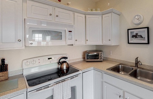 Hatteras Condo | Oceanfront, dog-friendly condo with ocean view, central AC & WiFi