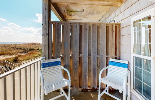 Hatteras Condo | Oceanfront, dog-friendly condo with ocean view, central AC & WiFi