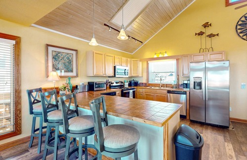 Waves House | Oceanfront, dog-friendly house with private hot tub, pool, AC, & lovely views