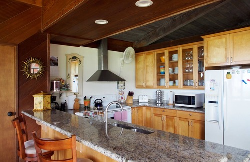 Waimanalo House | Oceanfront Gem! Steps to Waimanalo Beach – Private Home. NUC No.: 1990/NUC-1690.