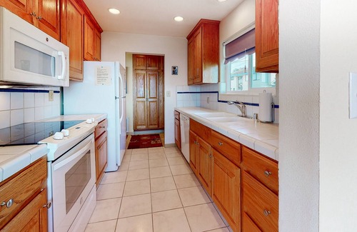La Selva Beach House | Oceanfront home on a hill with great beach & Monterey Bay views - dog-friendly