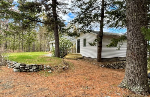 Salsbury Cove House | Oceanfront home only 2 miles to Acadia Natl Park & close to downtown Bar Harbor
