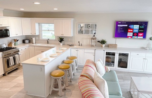Emerald Isle House | Oceanfront Home-Perfect Location on Emerald Isle-Dog Friendly-BOOKS 1 YEAR OUT