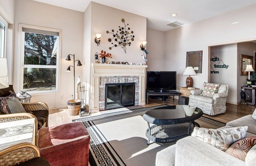Oak Harbor House | Oceanfront Home with Gorgeous Views, Easy Beach Access, Peaceful Location