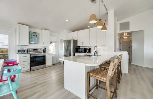 Ponte Vedra Beach House | OCEANFRONT HOUSE, FRESHLY RESTORED BEACH, PET FRIENDLY, MINUTES TO ST AUGUSTINE!