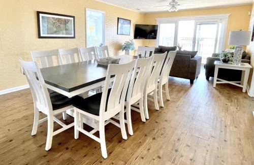 North Myrtle Beach House | OCEANFRONT HOUSE ON THE SAND 2 Kings 4br 4ba 3rd Floor of Triplex SLEEP 12 PGP3