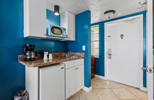 Fort Pierce House | Oceanfront Inn Room #19- Ocean View Balcony King Bed