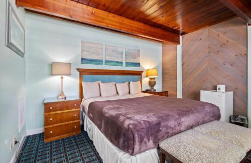 Fort Pierce House | Oceanfront Inn Room #9 - Inlet View - King Bed