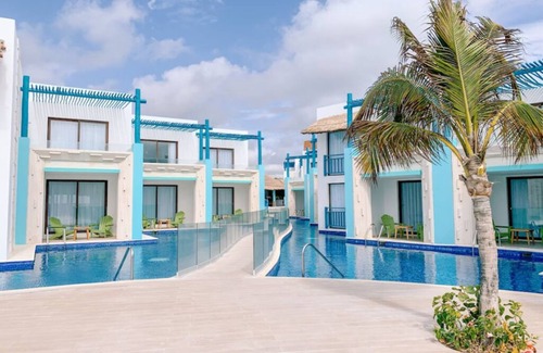 Puerto Morelos Apartment | Oceanfront Luxury Suite: A Caribbean Retreat w/Premium Benefits, ALL-INCLUSIVE
