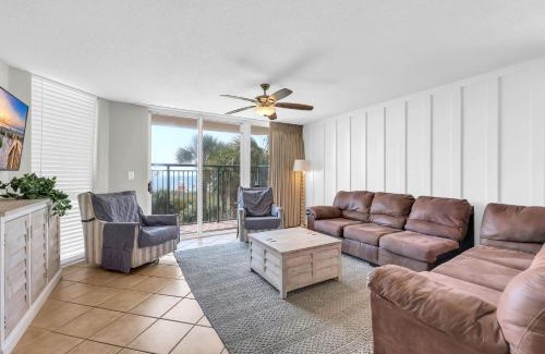 Windy Hill House | Oceanfront Luxury Top Location w Lazy River Pool Grills