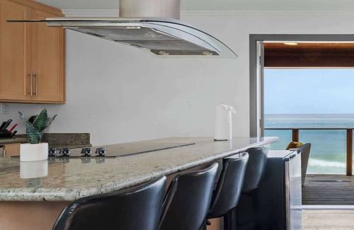 California House | Oceanfront Malibu Retreat