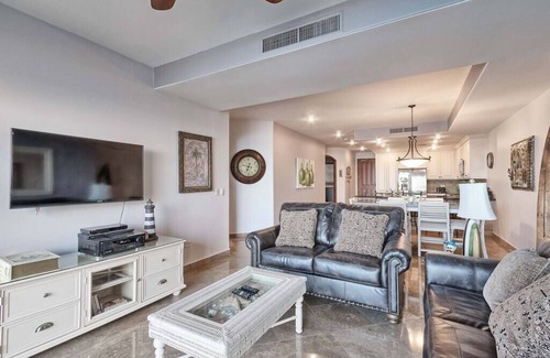 Puerto Penasco Resort | Oceanfront Modern King Bed Condo at Las Palomas Resort, Modern 2 Bedroom Ocean Front Las Palomas Con