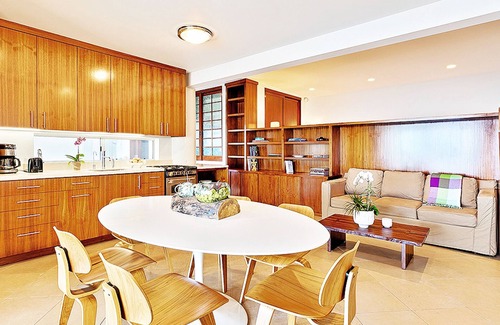 Eastern Malibu House | *OCEANFRONT* Modern Beach Villa