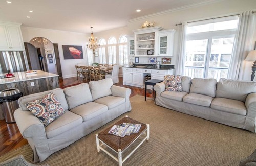 Pawleys Island House | OCEANFRONT! North End with shared creek dock! Family friendly, 5Br -5.5 b