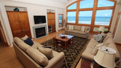Carolina Dunes House | OCEANFRONT, Ocean Views, Pool, ELEV, H Tub, Dogs Welcome, CD1, A Great Place