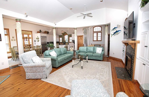 Pine Island House | OCEANFRONT, Ocean views, Rec Rm, Private Pool, Hot Tub, PI52, Coco Palms