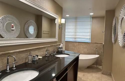Singer Island Apartment | Oceanfront Palm Beach Resort & Spa Singer Island