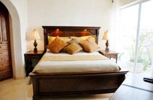 San Jose del Cabo Condo | Oceanfront Penthouse- Steps to the Beach, Luxury rental