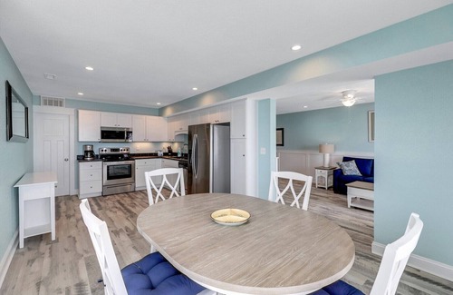 Kill Devil Hills Condo | Oceanfront Penthouse Suite - Pool Views Elevator Endless Views (JY422)