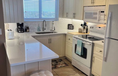 New Smyrna Beach Condo | Oceanfront Penthouse Panoramic Views ! New Smyrna Beach Walk To Flagler Ave