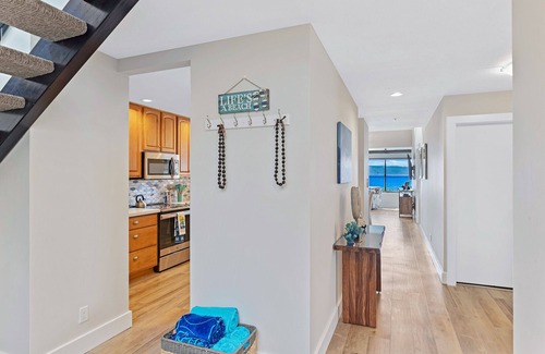 Kahana Condo | Oceanfront Penthouse at Sands of Kahana|3BR/3BA|3 Lanais|Panoramic Views