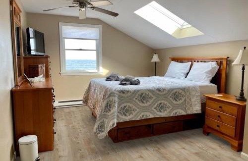Salisbury Beach House | Oceanfront Penthouse with Family & Friends