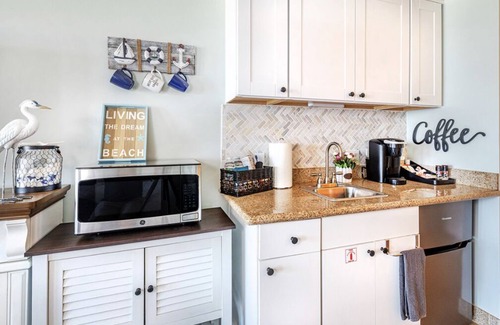 Hampton Condo | Oceanfront, private balcony with amazing panoramic views of Atlantic Ocean