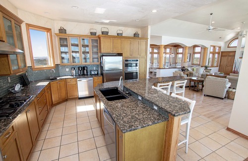 Pine Island House | OCEANFRONT, Private Pool, Ocean Views, Private Beach Access, PI250, Windrift