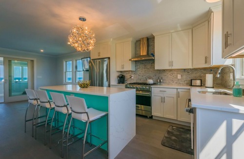 East Sandwich House | Oceanfront Property on Spring Hill Beach