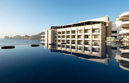 El Medano Ejidal Apartment | Oceanfront Resort & Spa in the heart of Cabo on swimmable Medano Beach!