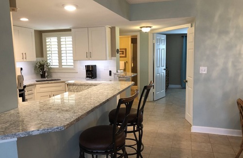 Amelia City Condo | Oceanfront Sailmaker Spacious 2 King BR with 2 private baths - FLAT