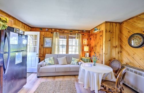 East Sandwich Cottage | Oceanfront Studio on East Sandwich Beach with AC and WiFi
