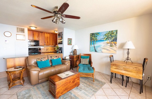 Kihei Condo | Oceanfront Sugar Beach 525 Tropical Condo, on the Beach,