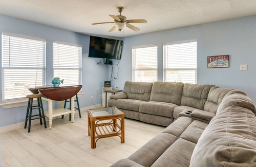 Surfside Beach House | Oceanfront Texas Retreat: Near Surfside Beach!
