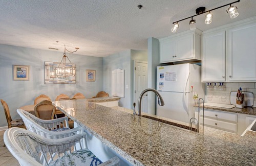 North Topsail Beach House | OCEANFRONT 2 BEDROOM 2 BATH CONDO