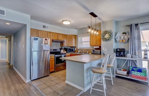 McCutcheon Field House | Oceanfront & Sound Views * Pool *