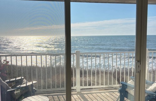 McCutcheon Field Condo | Oceanfront Luxury, Bikes,Paddle-boards, Kayak,Surfboard are Included