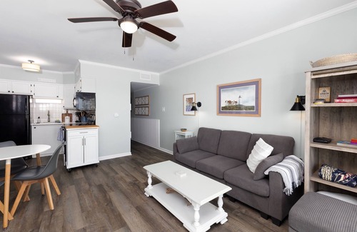 Sneads Ferry Condo | Oceanfront Bliss at "Wave Raider" -Perfect Getaway