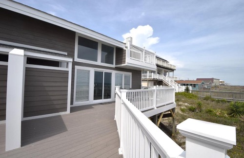 Emerald Isle House | Oceanfront vacation home - EAST