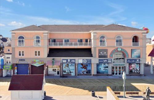Ocean City Apartment | Oceanfront Villa 3 (105) Boardwalk Oceanfront