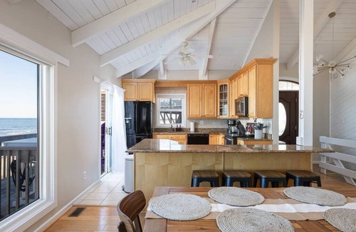 South Nags Head House | Oceanfront with Panoramic Views, Newly Renovated!