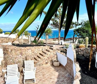 Esquinzo Villa | Oceania Sugarhouse