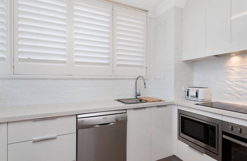 Kings Beach Apartment | OCEANIC APARTMENTS UNIT 13