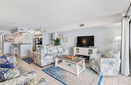 Cherry Grove Beach Condo | Oceans 808 - 1 Bedroom - Ocean Front - Sleeps 4