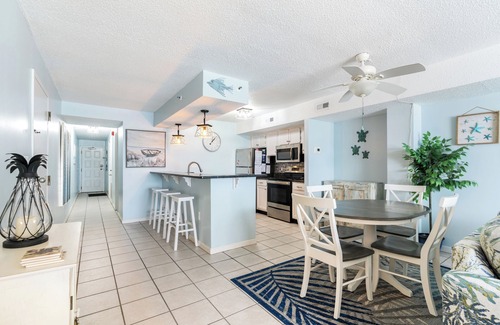 Cherry Grove Beach Condo | Oceans 808 - 1 Bedroom - Ocean Front - Sleeps 4