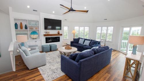 Pine Island House | Oceanside, 7 BRs, Private Pool, Den, Rec Rm, 350 ft to Beach access, PI54, Fore Sea Suns