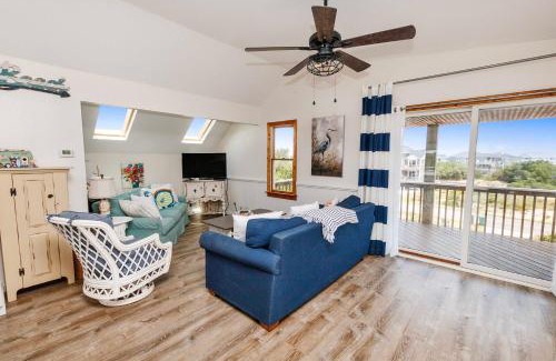 Whalehead Beach House | Oceanside, close to beach & shopping! WC904, What's Up Beaches