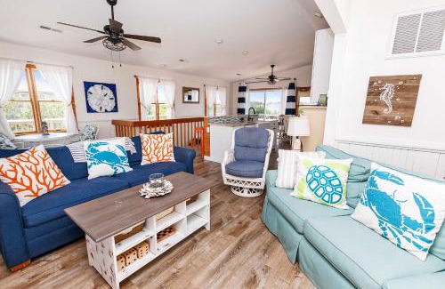 Whalehead Beach House | Oceanside, close to beach & shopping! WC904, What's Up Beaches