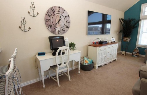 Buck Island House | Oceanside, Dogs Welcome, Hot Tub, Close to Shopping, BU13A, Tropical Dreams A